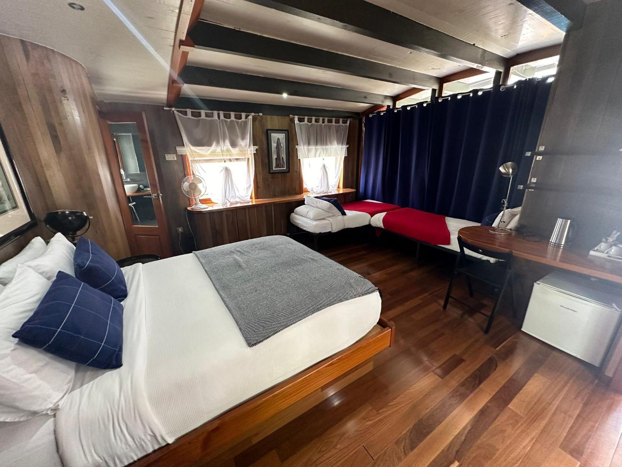 Le Sorelle Bateau-hôtel *