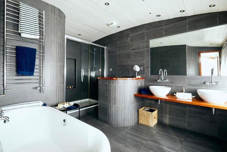 Le Sorelle Bateau-hôtel Londres